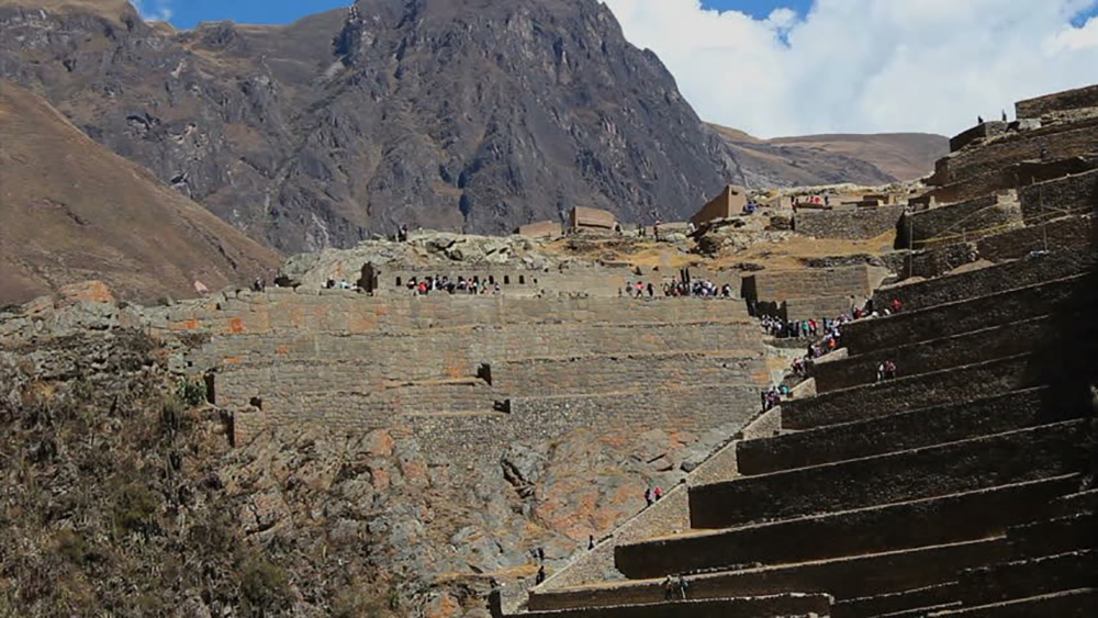 Day 12: CUSCO: SACRED VALLEY AND TRAIN TO AGUAS CALIENTES