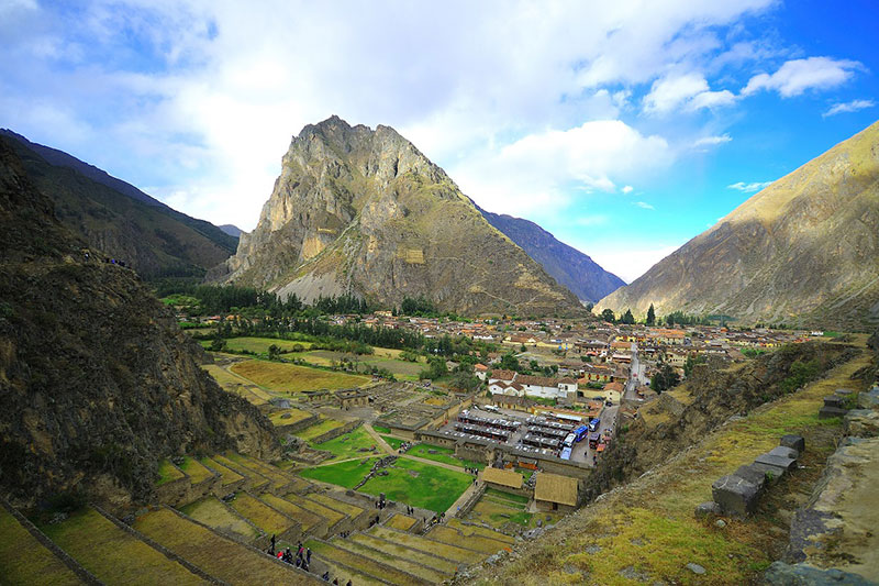 Day 12: SACRED VALLEY TOUR 