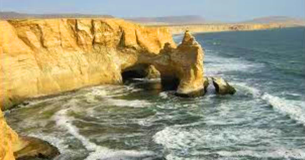 Day 4: Full Day Paracas - Ica